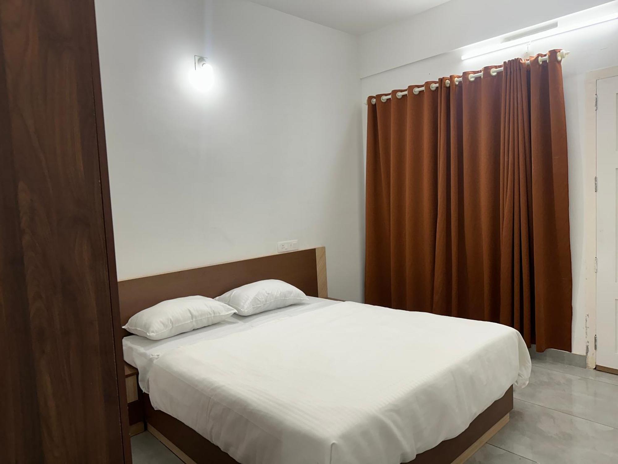 Jayalakshmi Residency Ξενοδοχείο Vaduvanchal Εξωτερικό φωτογραφία
