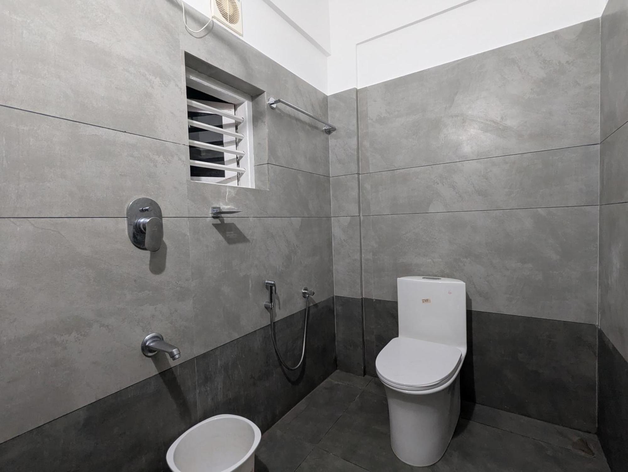 Jayalakshmi Residency Ξενοδοχείο Vaduvanchal Εξωτερικό φωτογραφία
