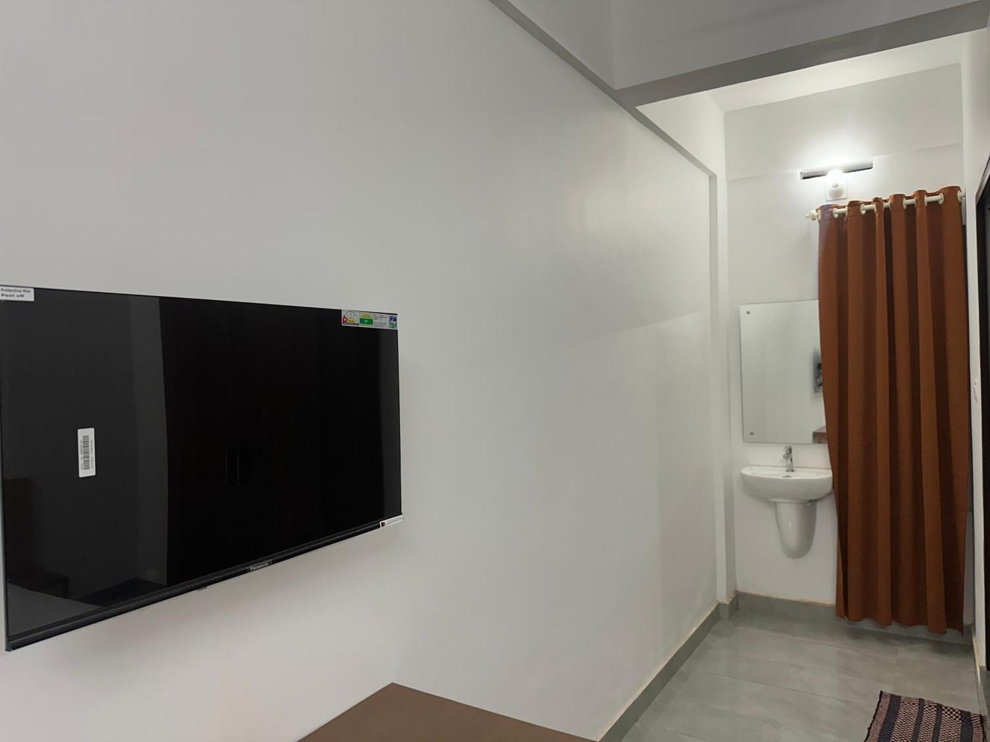 Jayalakshmi Residency Ξενοδοχείο Vaduvanchal Εξωτερικό φωτογραφία