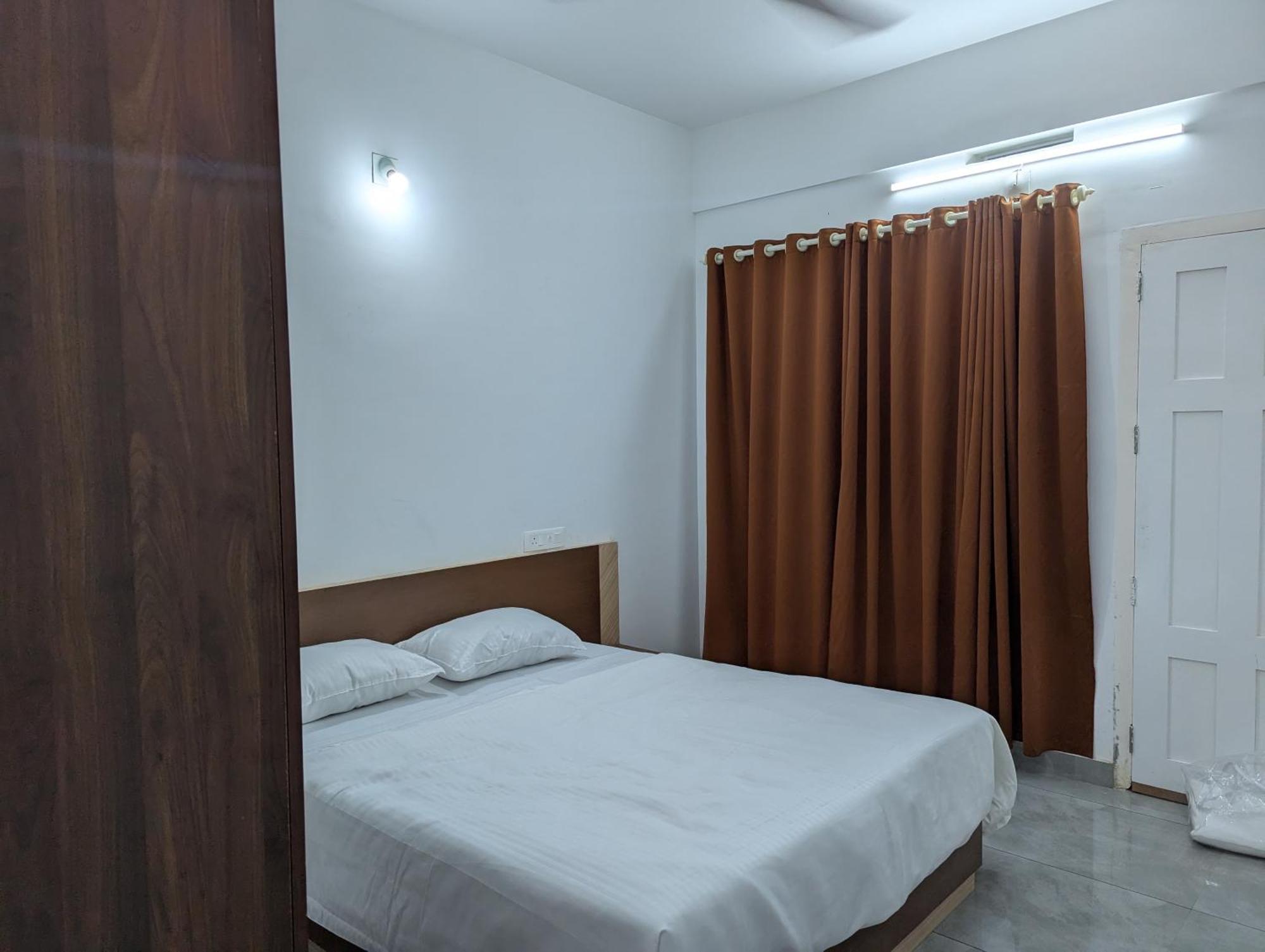 Jayalakshmi Residency Ξενοδοχείο Vaduvanchal Εξωτερικό φωτογραφία