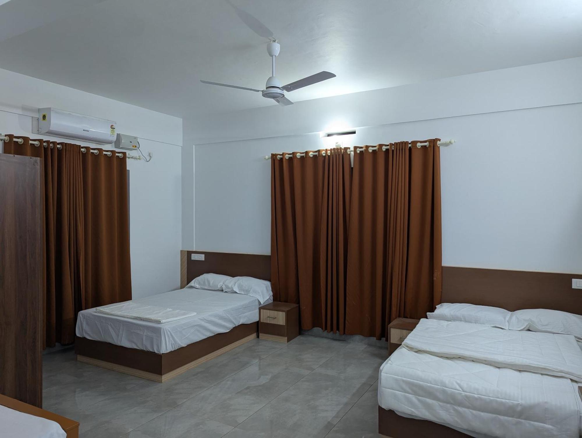Jayalakshmi Residency Ξενοδοχείο Vaduvanchal Εξωτερικό φωτογραφία
