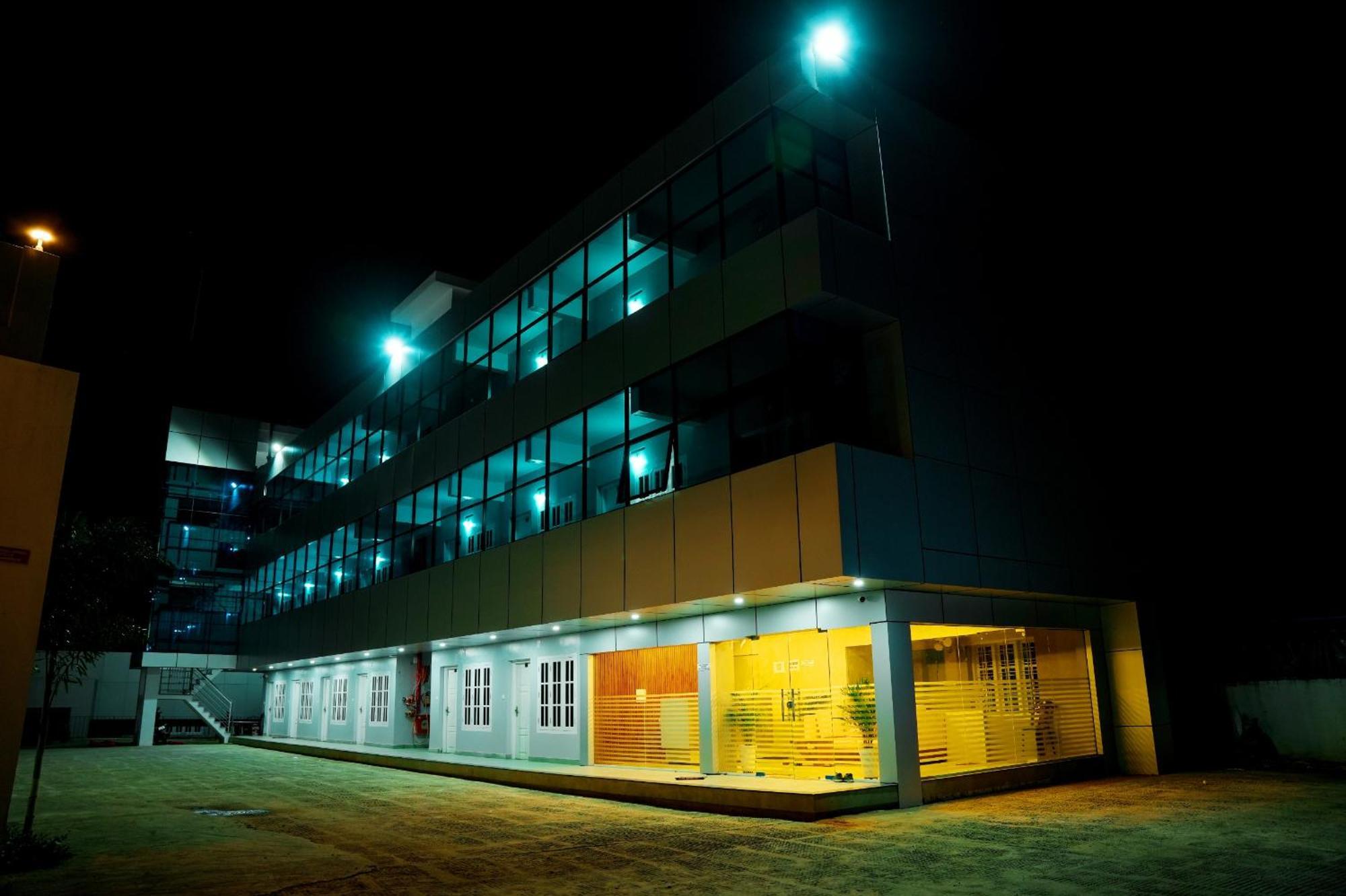 Jayalakshmi Residency Ξενοδοχείο Vaduvanchal Εξωτερικό φωτογραφία